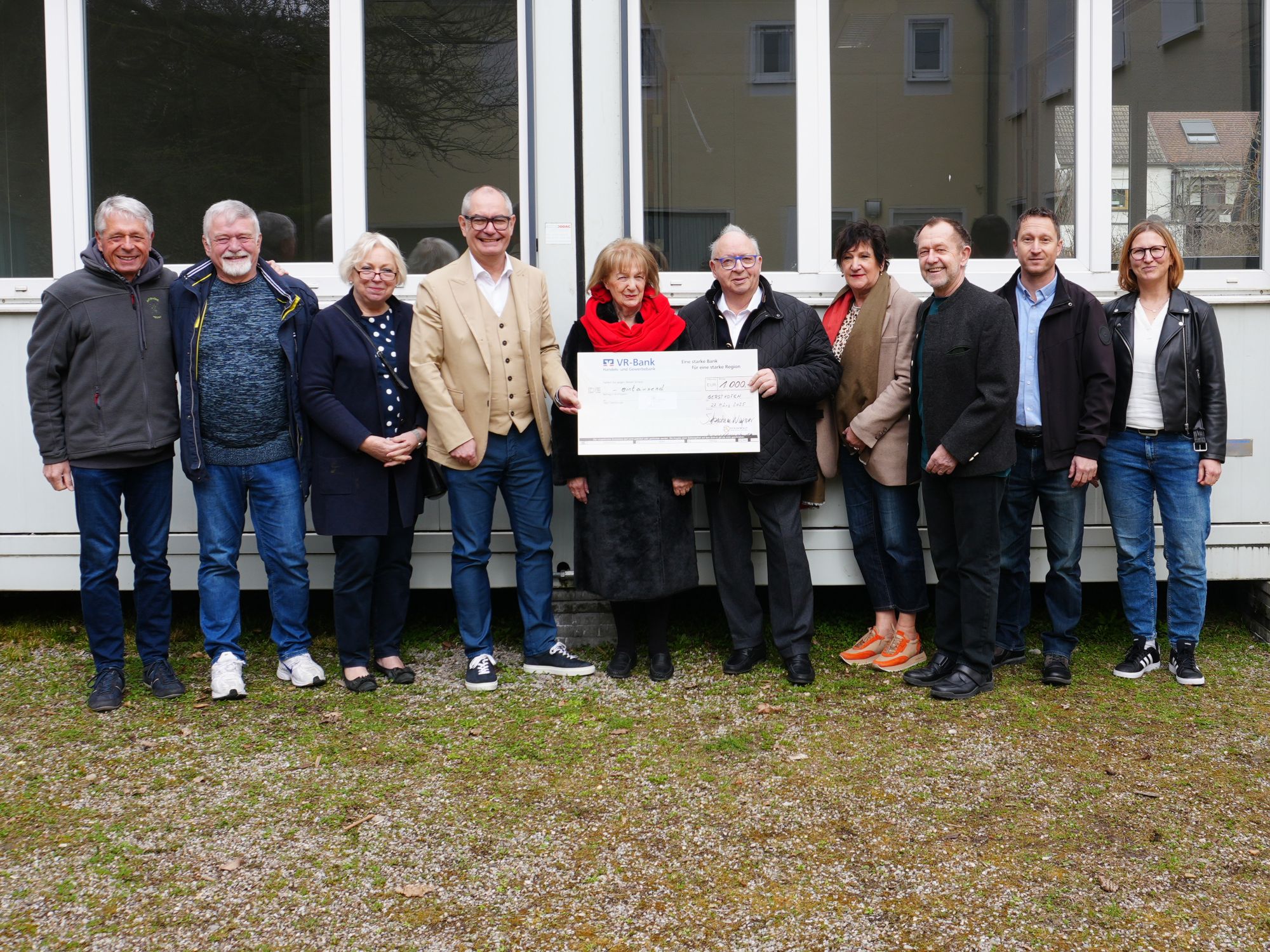 Gersthofer Tisch erhält von Sebastian Wagner eine Spenden von 1.000 EuroGersthofer Tisch erhält von Sebastian Wagner eine Spenden von 1.000 Euro.