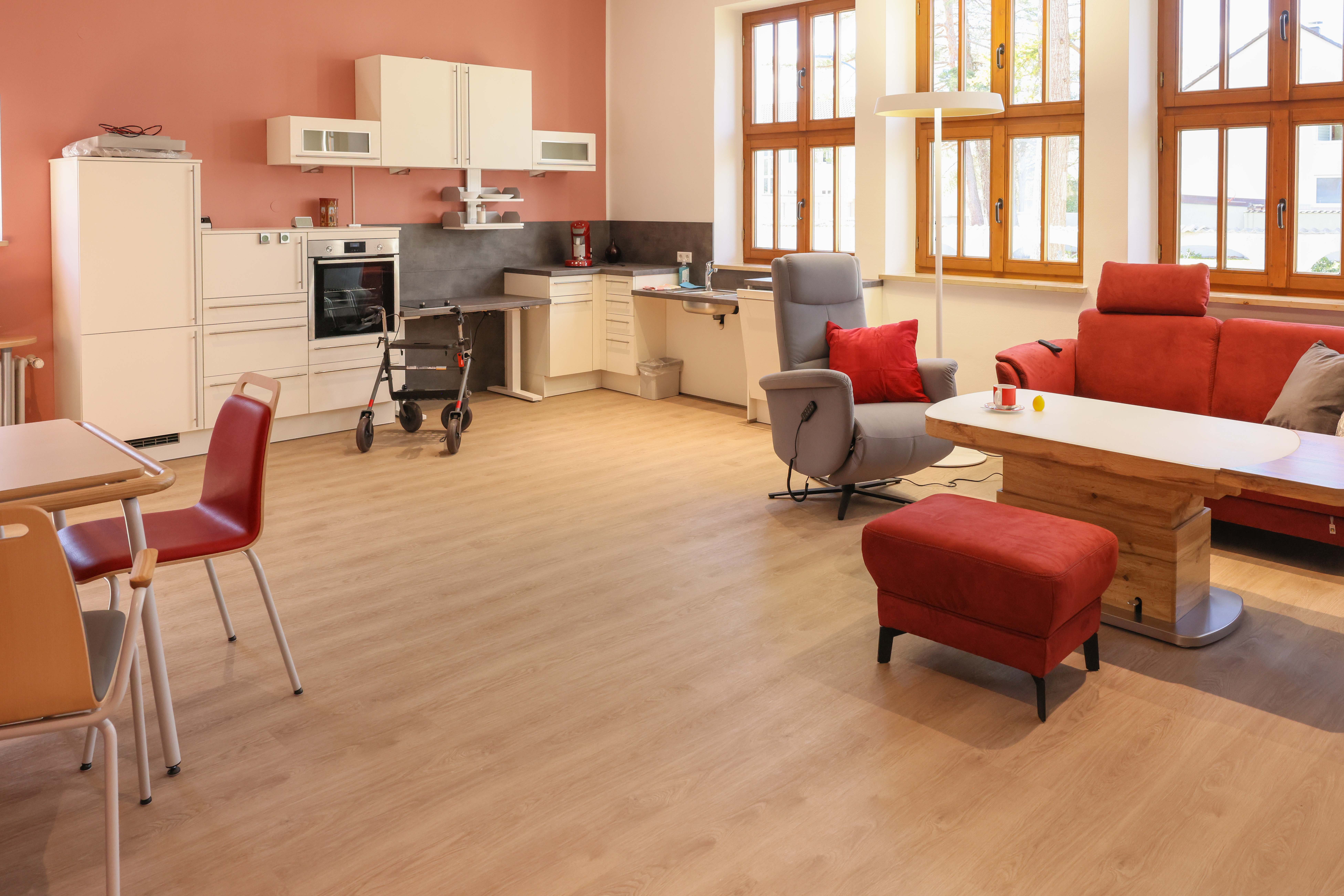 Musterwohnung für altersgerechtes Wohnen im Landkreis Augsburg kann am, 17. Mai 2025, von 10 bis 15 Uhr, in Stadtbergen besucht werden.