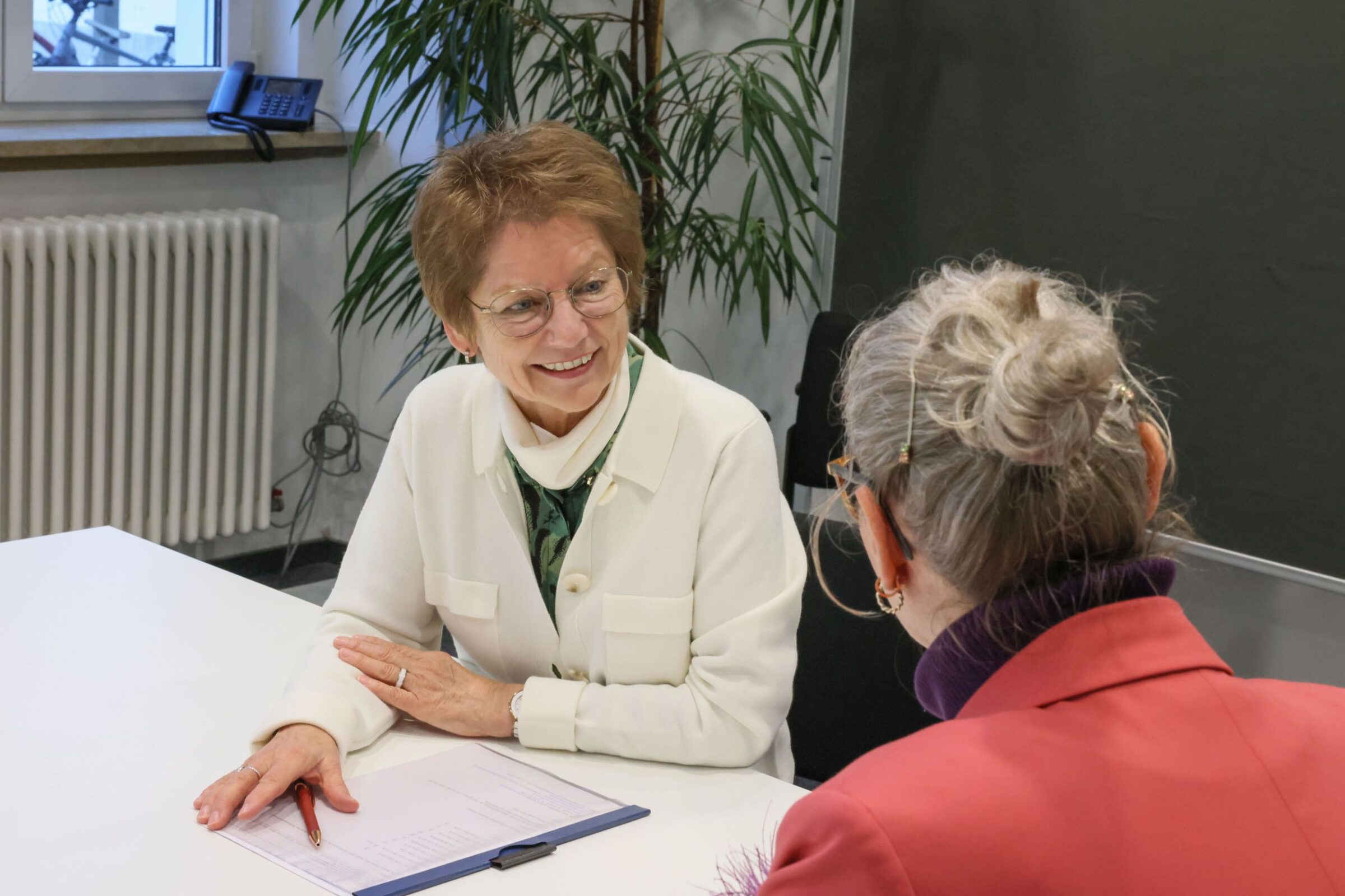 Guter Rat: Brigitte Kupka unterstützt Firmen und Existenzgründende im Rahmen von Beratungsterminen.