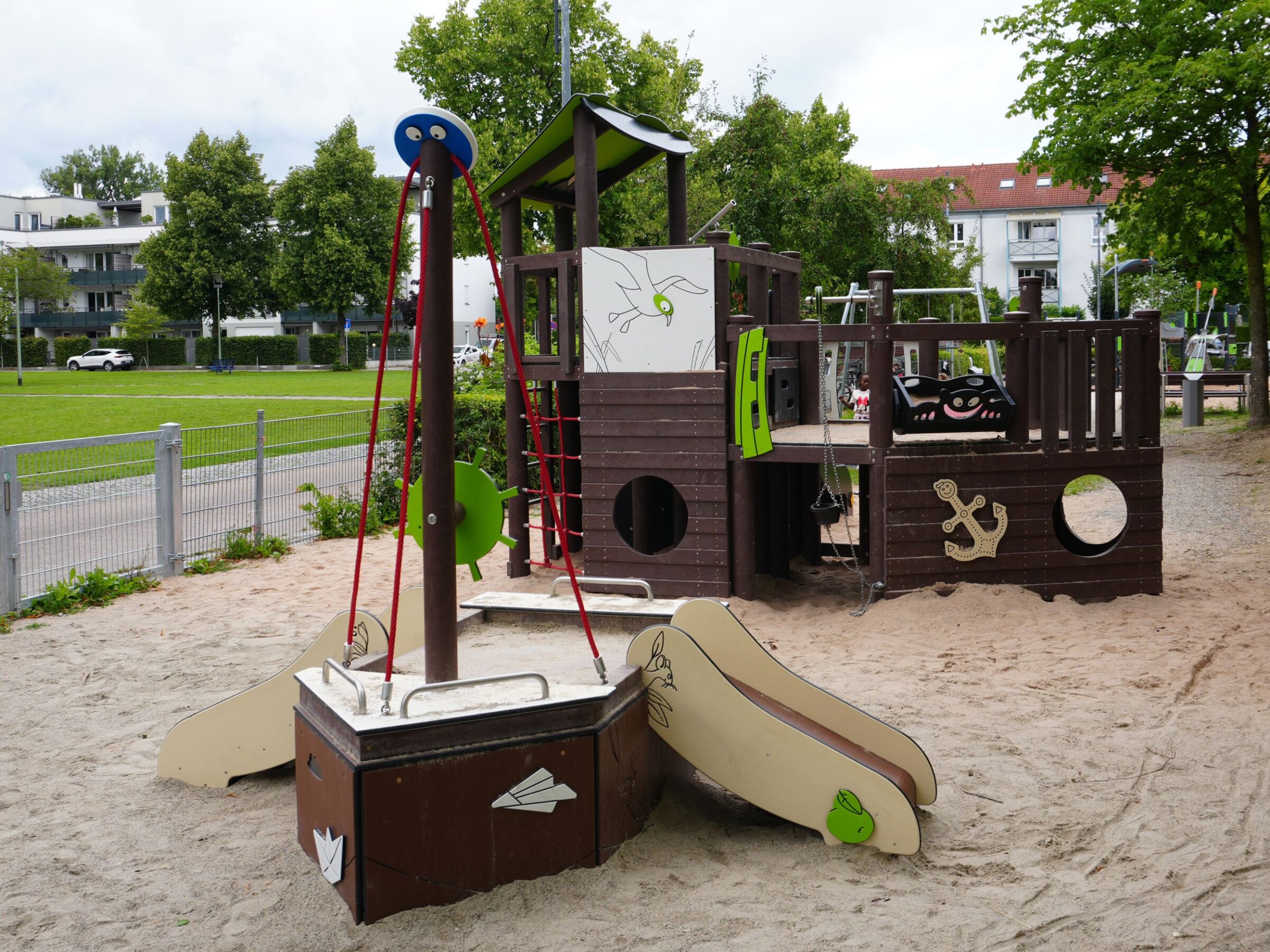 Hier der Spielplatz an der Jenaer Straße.
