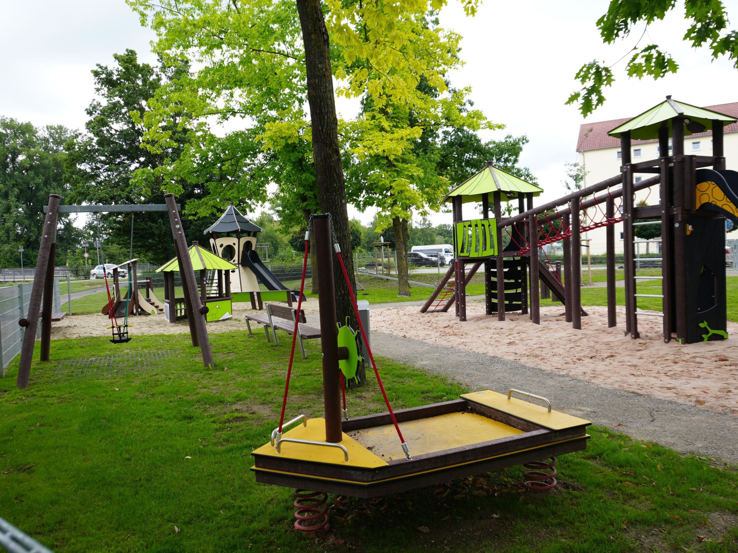 Spielplätze Laubenweg und Jenaer Straße. Hier der Spielplatz am Laubenweg.