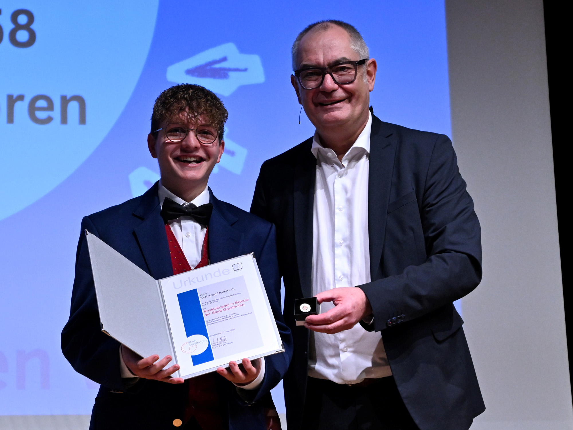 Beim Bürgerempfang 2026 am 11. Januar begrüßte Michael Wörle, Erster Bürgermeister, rund 400 Bürgerinnen und Bürger sowie Gäste.