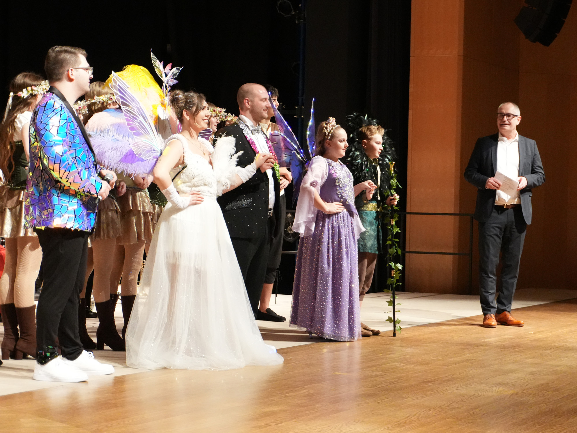 Beim Bürgerempfang 2026 am 11. Januar begrüßte Michael Wörle, Erster Bürgermeister, rund 400 Bürgerinnen und Bürger sowie Gäste.